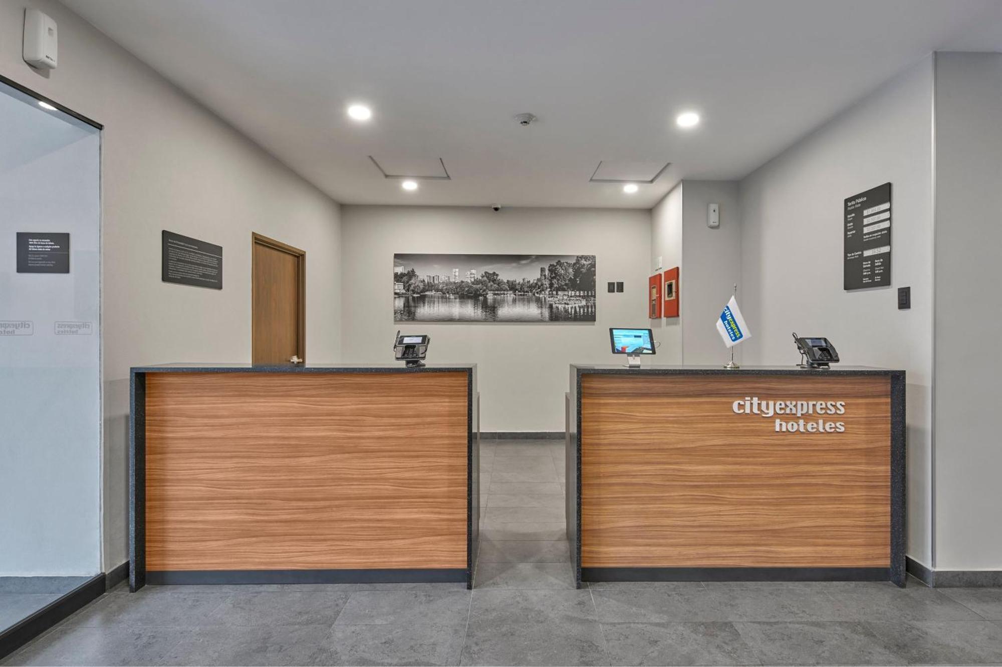 City Express By Marriott Ciudad De Mexico Tlalpan Экстерьер фото